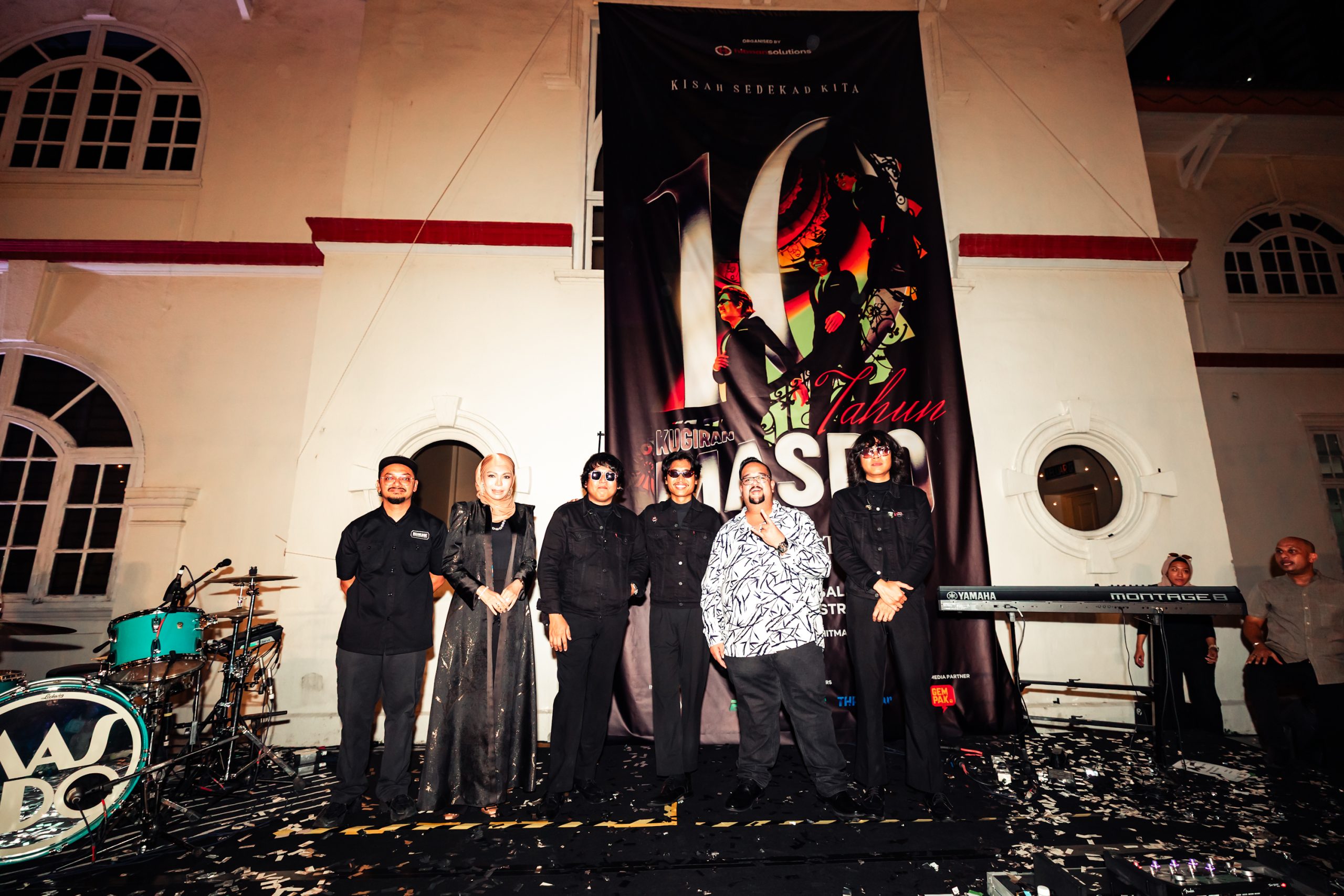 KUGIRAN MASDO SAMBUT 10 TAHUN DENGAN GAYA: “PERJUMPAAN AHLI MESYUARAT TINGKAP” & KONSERT GEGAR BESAR! KUGIRAN MASDO SAMBUT 10 TAHUN DENGAN GAYA: “PERJUMPAAN AHLI MESYUARAT TINGKAP” & KONSERT GEGAR BESAR!